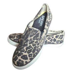 Sperry Leopard Print Slip On Canvas Shoes Women’s Size 8 Casual Sneakers